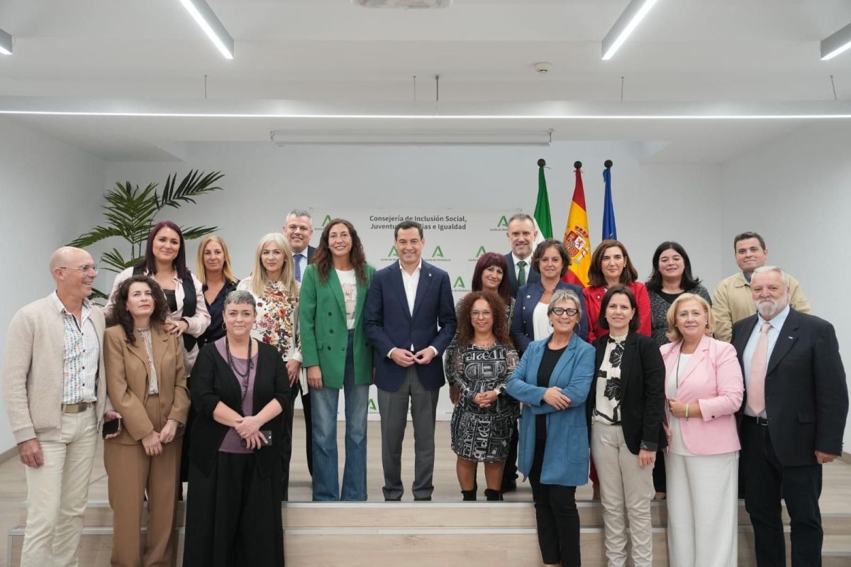 La Consejería de Familia, Juventud y Asuntos Sociales es un pilar fundamental para el bienestar social en España,