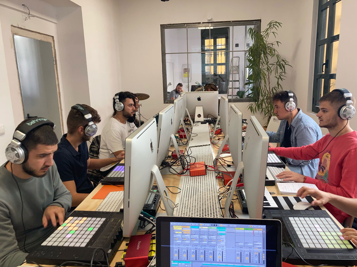 Curso de producción musical: Domina el arte de crear música